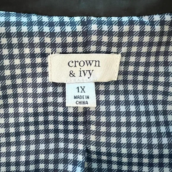 Crown‎ & Ivy Black Suede Trim Vest Size 1X - Picture 8 of 9